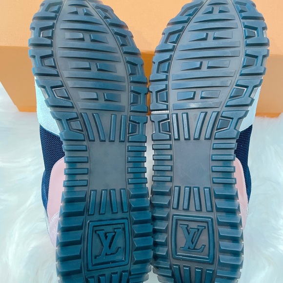 Louis Vuitton sneakers - Picture 9 of 9